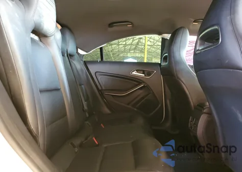 2014 Mercedes-Benz Cla 250 из США, поврежденный, VIN WDDSJ4EB6EN125270